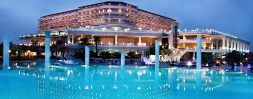 STARLIGHT RESORT HOTEL
